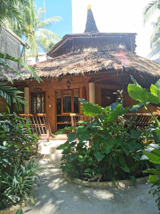 Reddoorz Premium @ Nigi Nigi Nu Noos Station 2 Boracay Hotel Balabag  Exterior photo